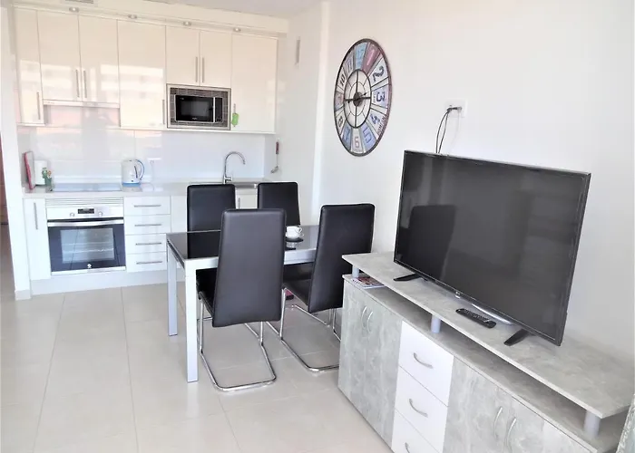 Lovely With Sea View And Free Wifi, Center Of Americas Playa Honda 美洲海滩